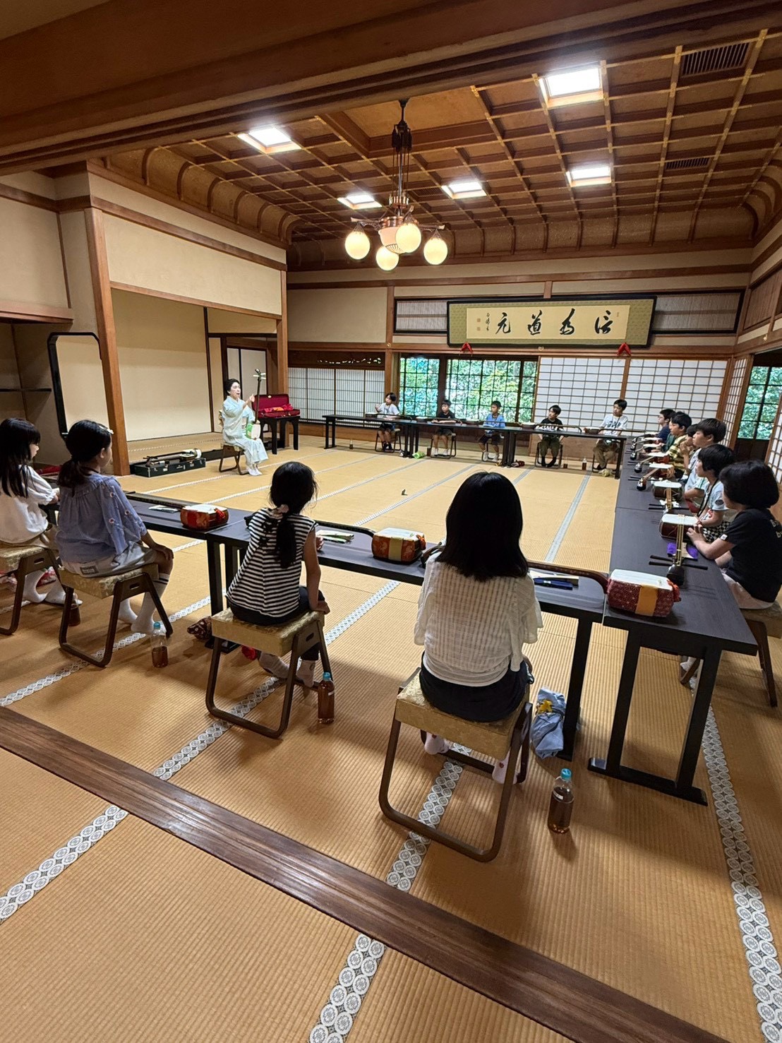 覚王山日泰寺「青少年研修会」三味線体験講座